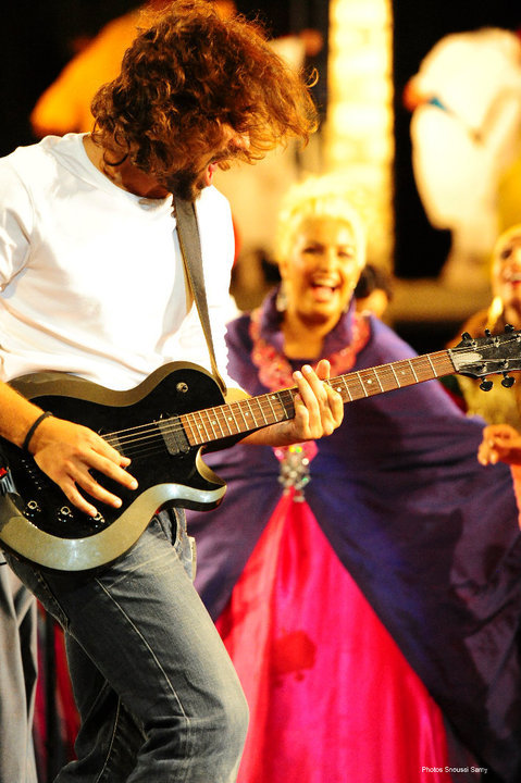 Photo of electric guitarist