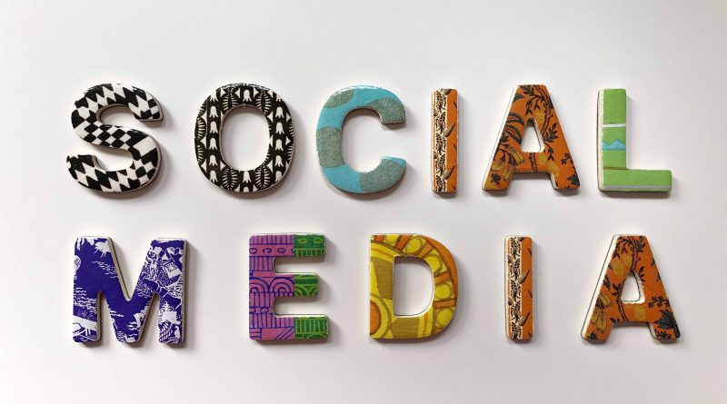 Colorful text that says: SOCIAL MEDIA