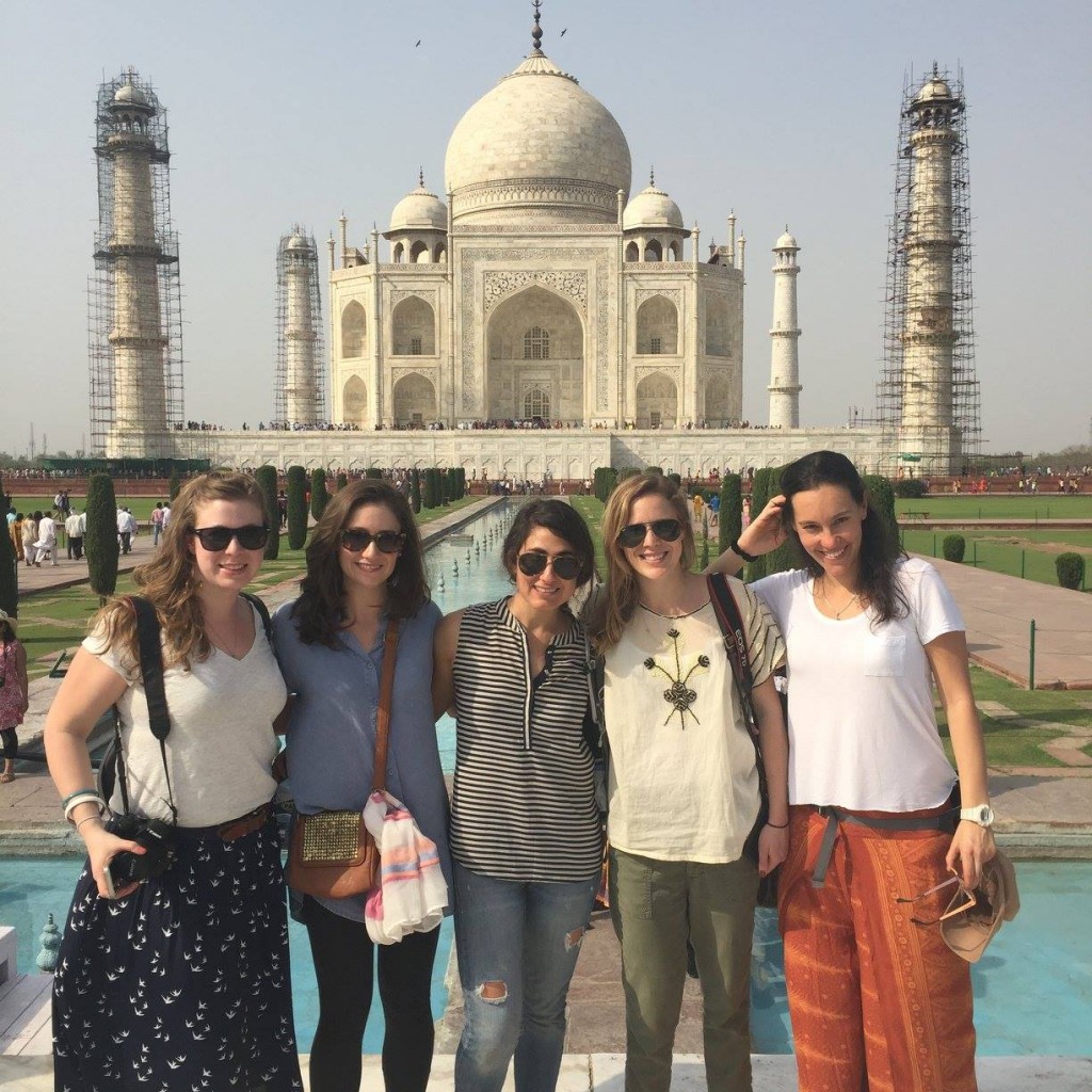 Group @ Taj Mahal
