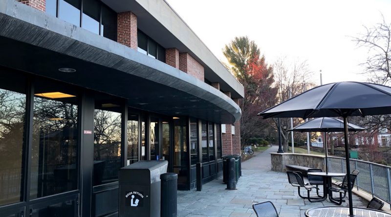 Ginn Library outdoor patio