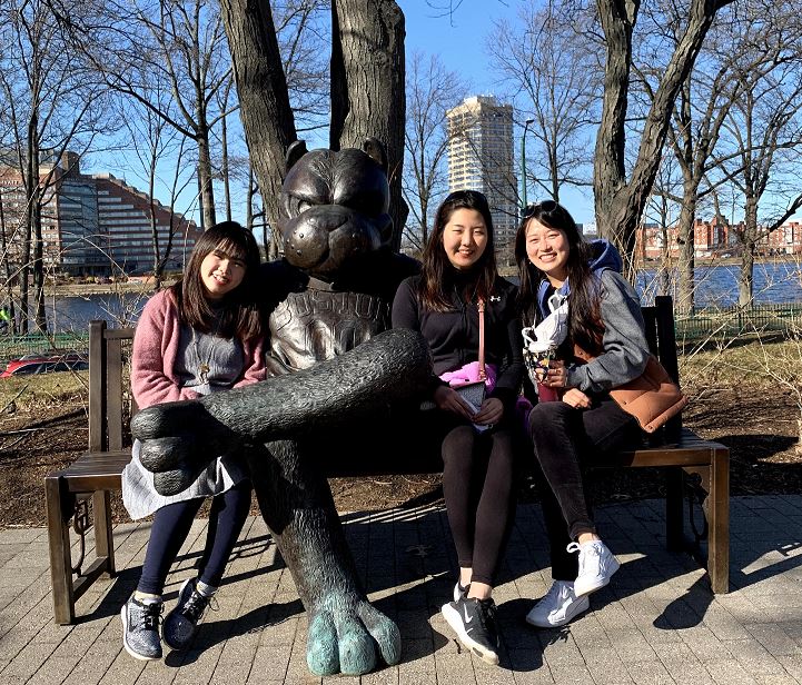 Kanako and friends on the Esplanade