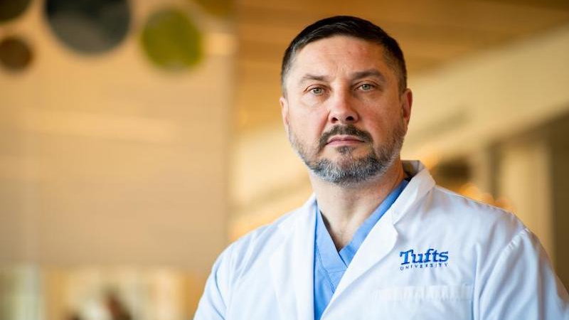 Tufts Scholar at Risk Vladlen Ushakov at Cummings School of Veterinary Medicine