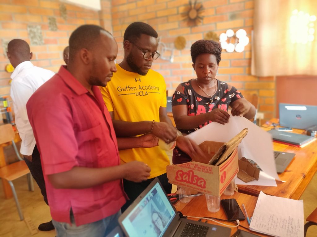 Teacher in Rwanda participate in Novel Engineering training