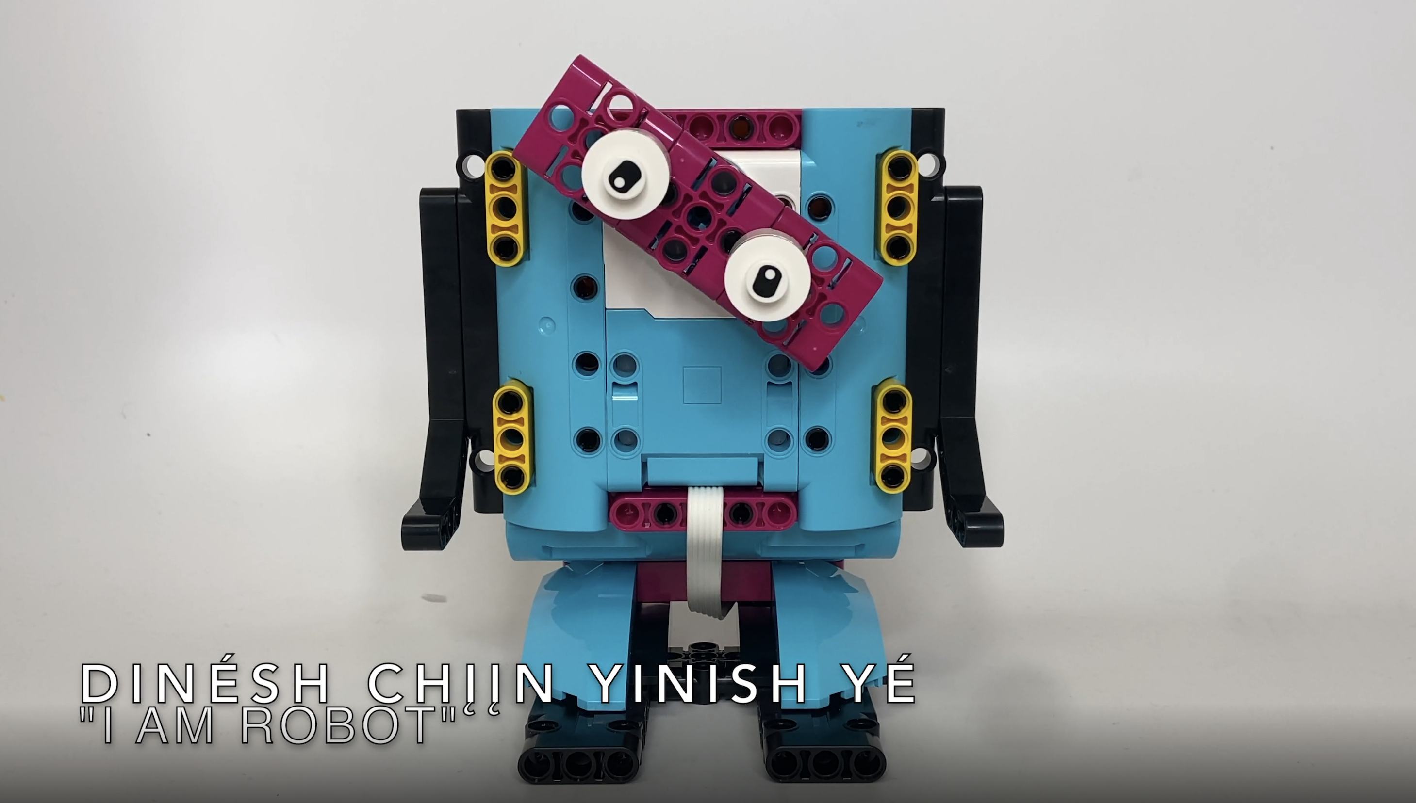 Dinésh chįįn (Robot in Navajo)